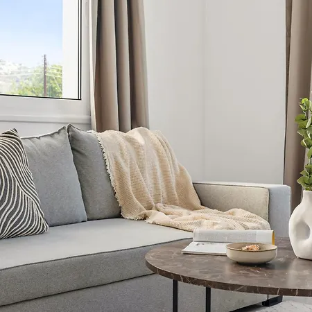 Sanders White Mountains Pool