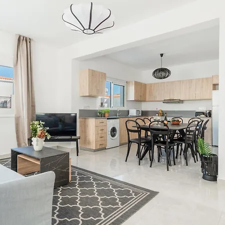 Villa Sanders White Mountains Pool Paphos