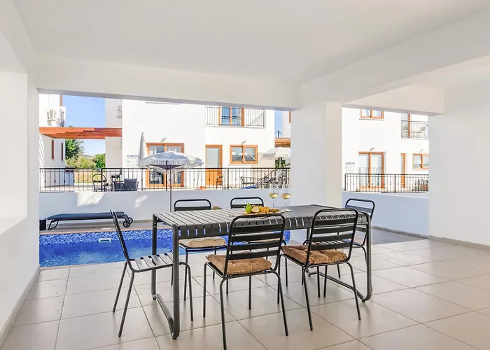 Sanders White Mountains Pool Paphos